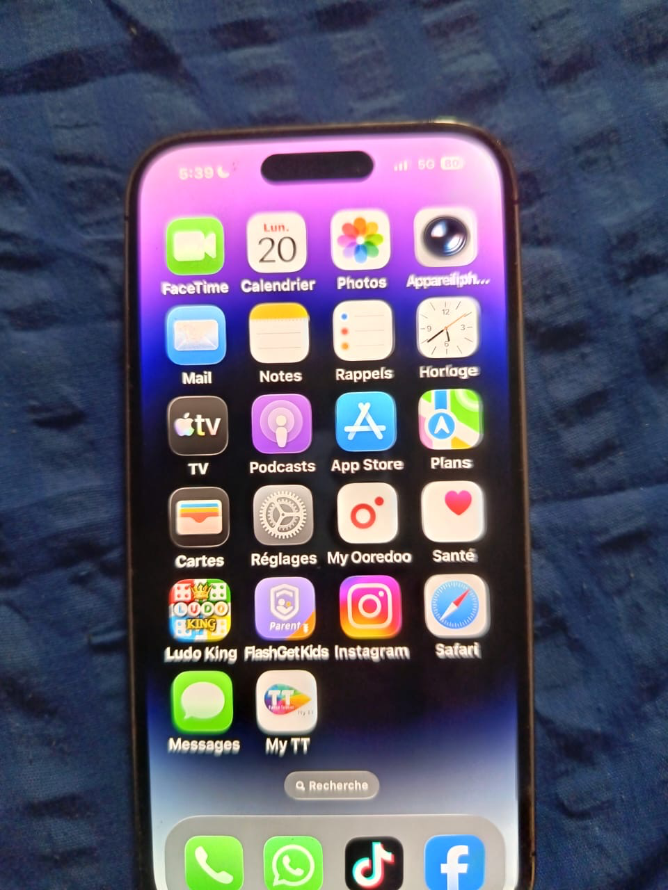 I phone 14 pro e sim