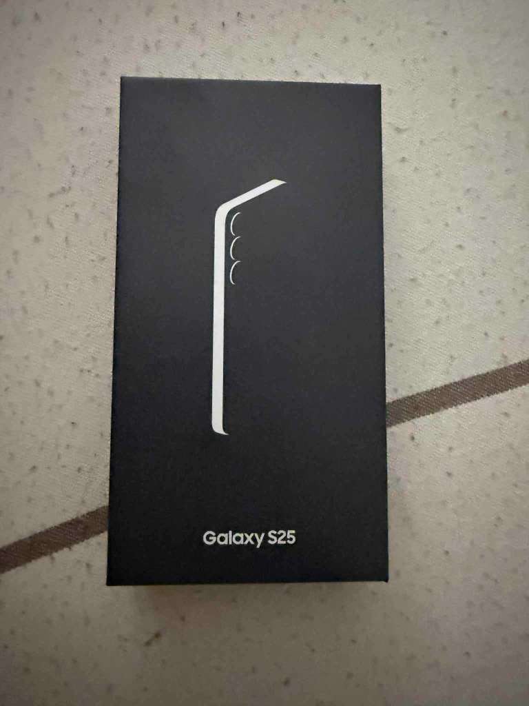 Samsung S25 importé du Canada