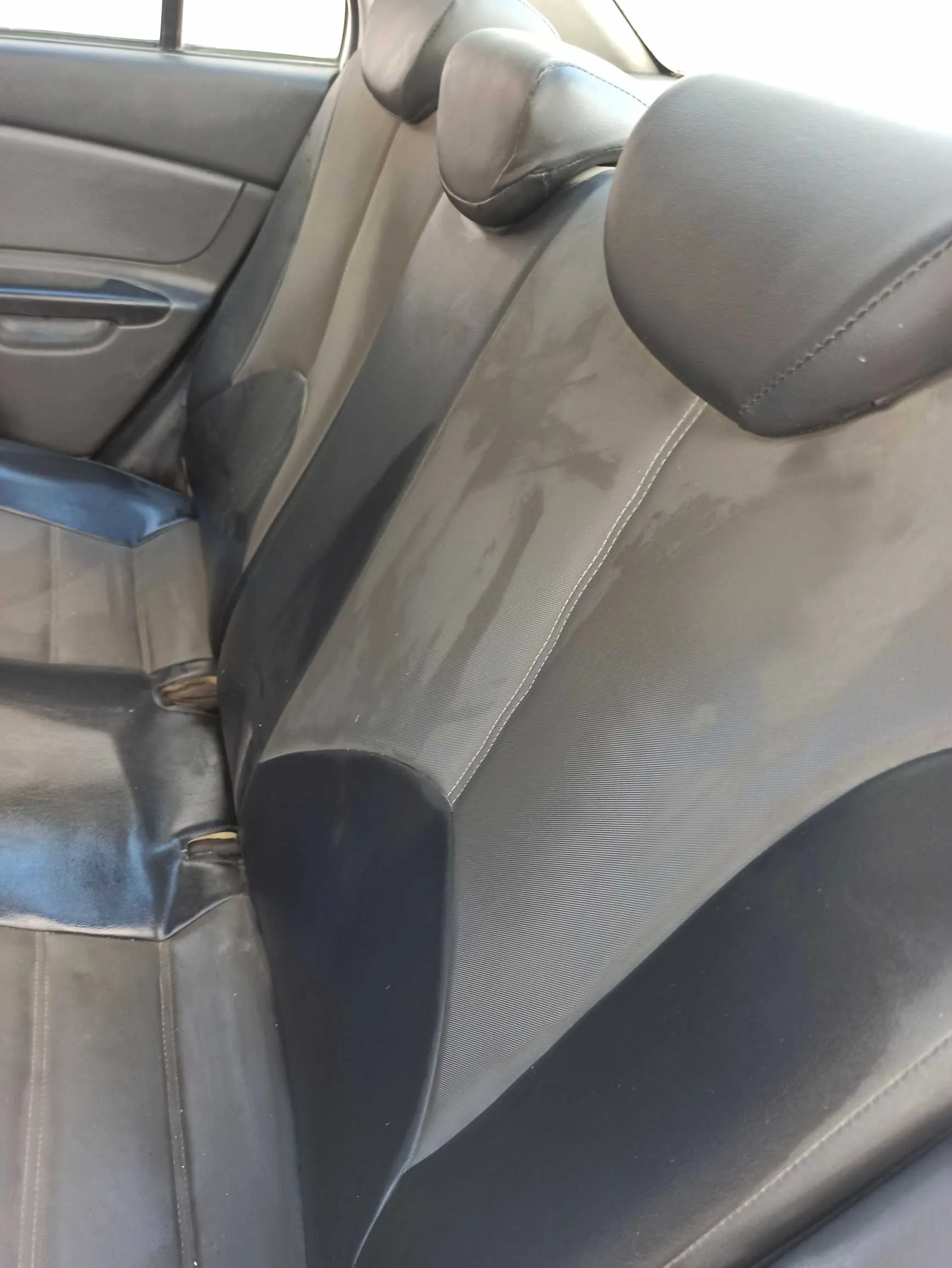 Kia rio 2010 a vendre  b rokhsa 