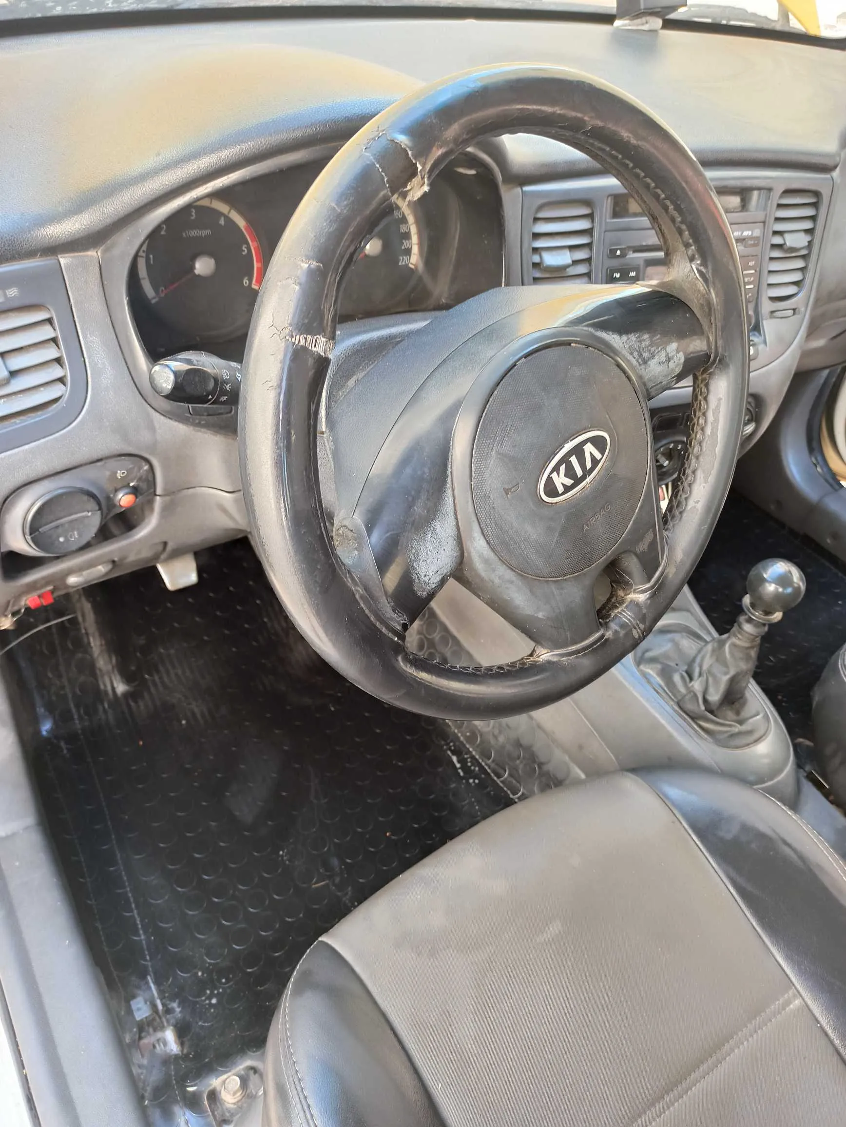 Kia rio 2010 a vendre  b rokhsa 