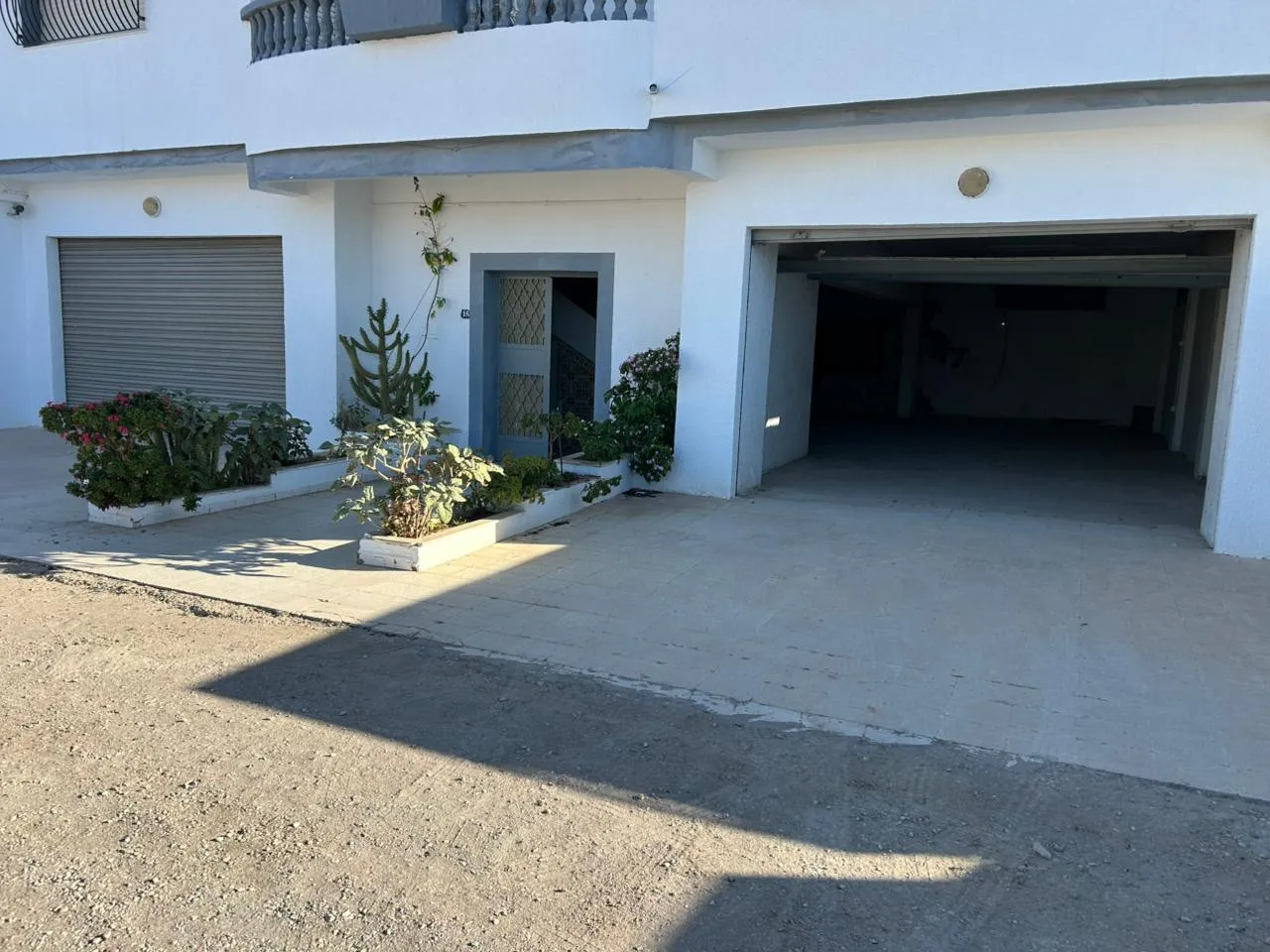 DEPOT BORJ LOUZIR ARIANA 160m²