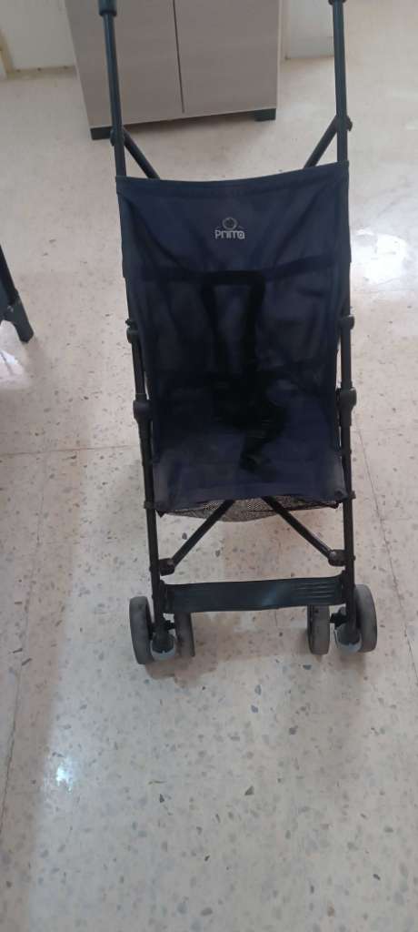 Four encastrable diamont + lit pour bebe travel b + poussette primo a vendre