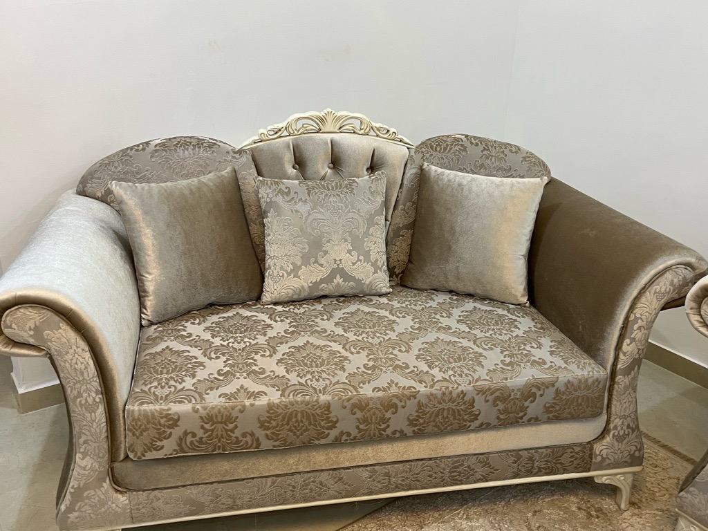 Salon Baroque + table basse + Tapis