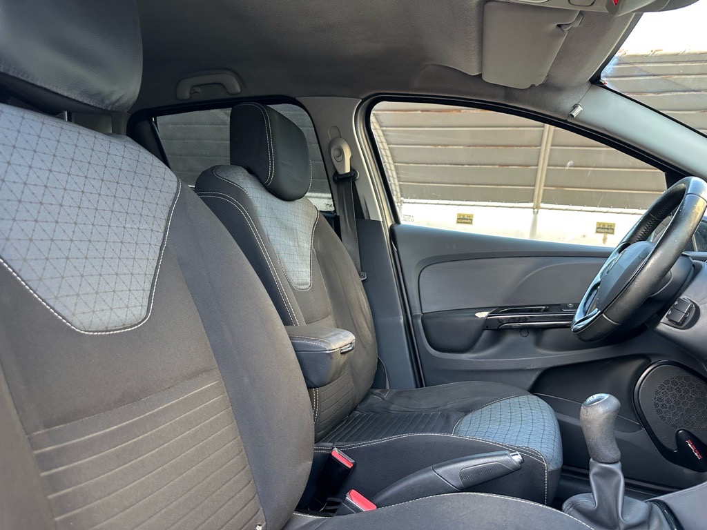 CLIO DYNAMIQUE 