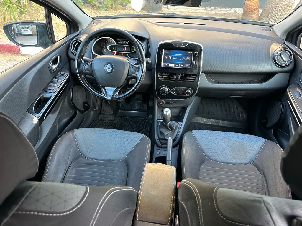 CLIO DYNAMIQUE 