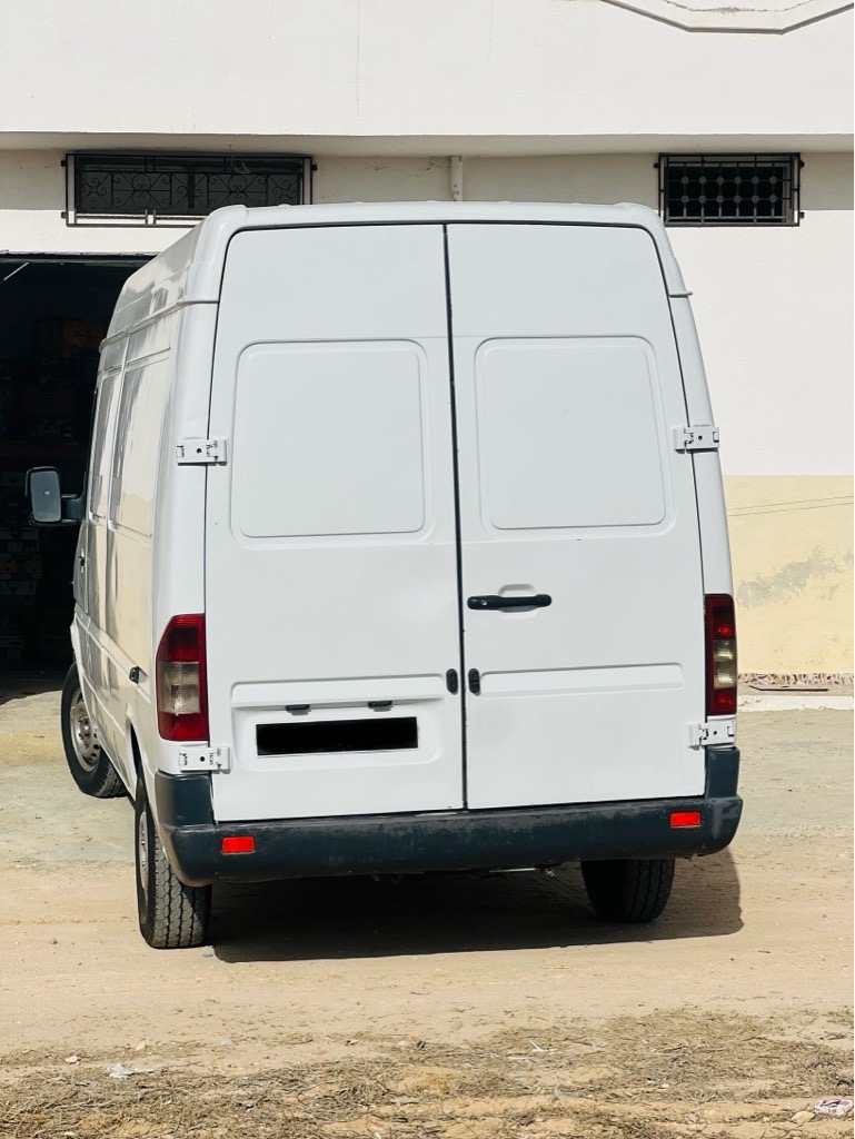 Mercedes benz sprinter 
