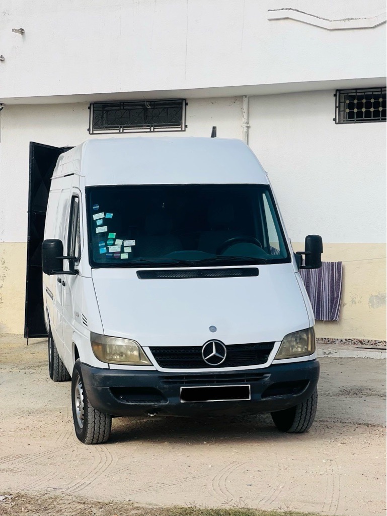 Mercedes benz sprinter 