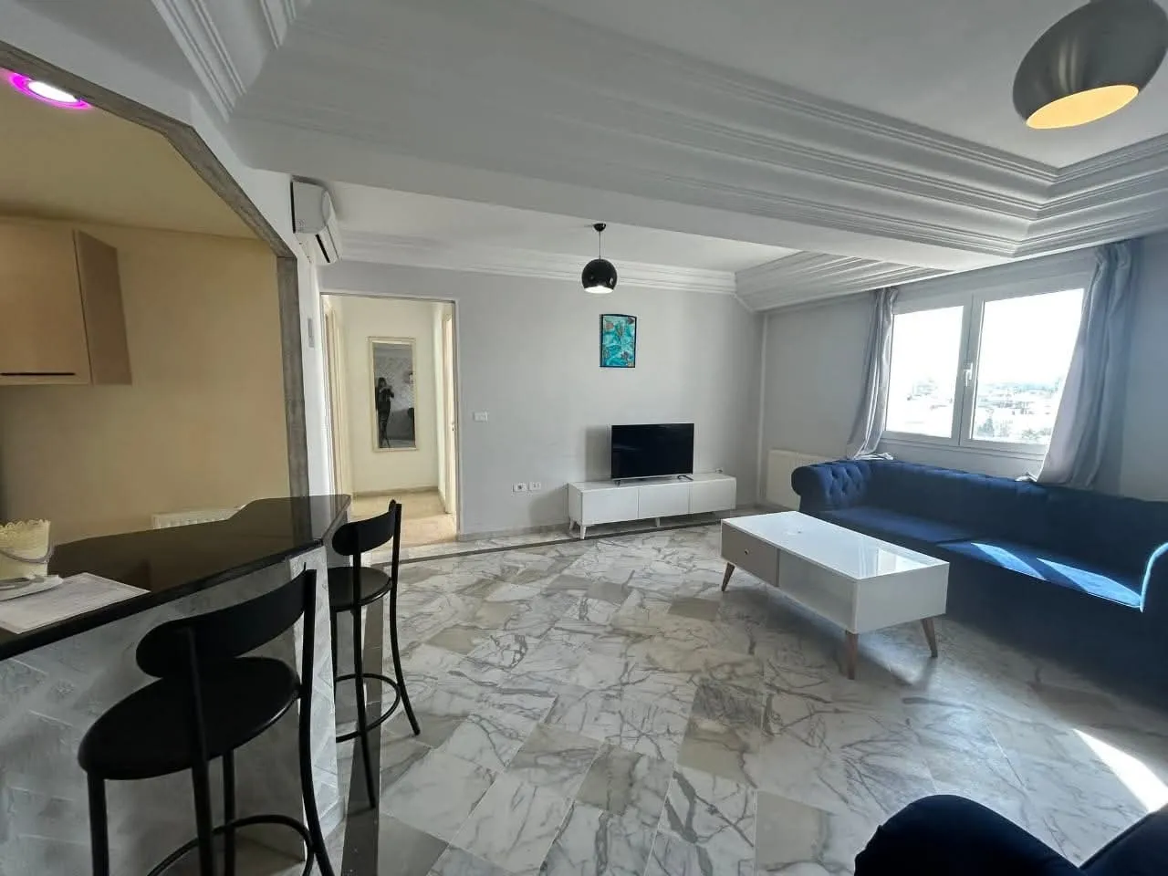 A vendre beaux appartement plein zone touristique sousse khezama