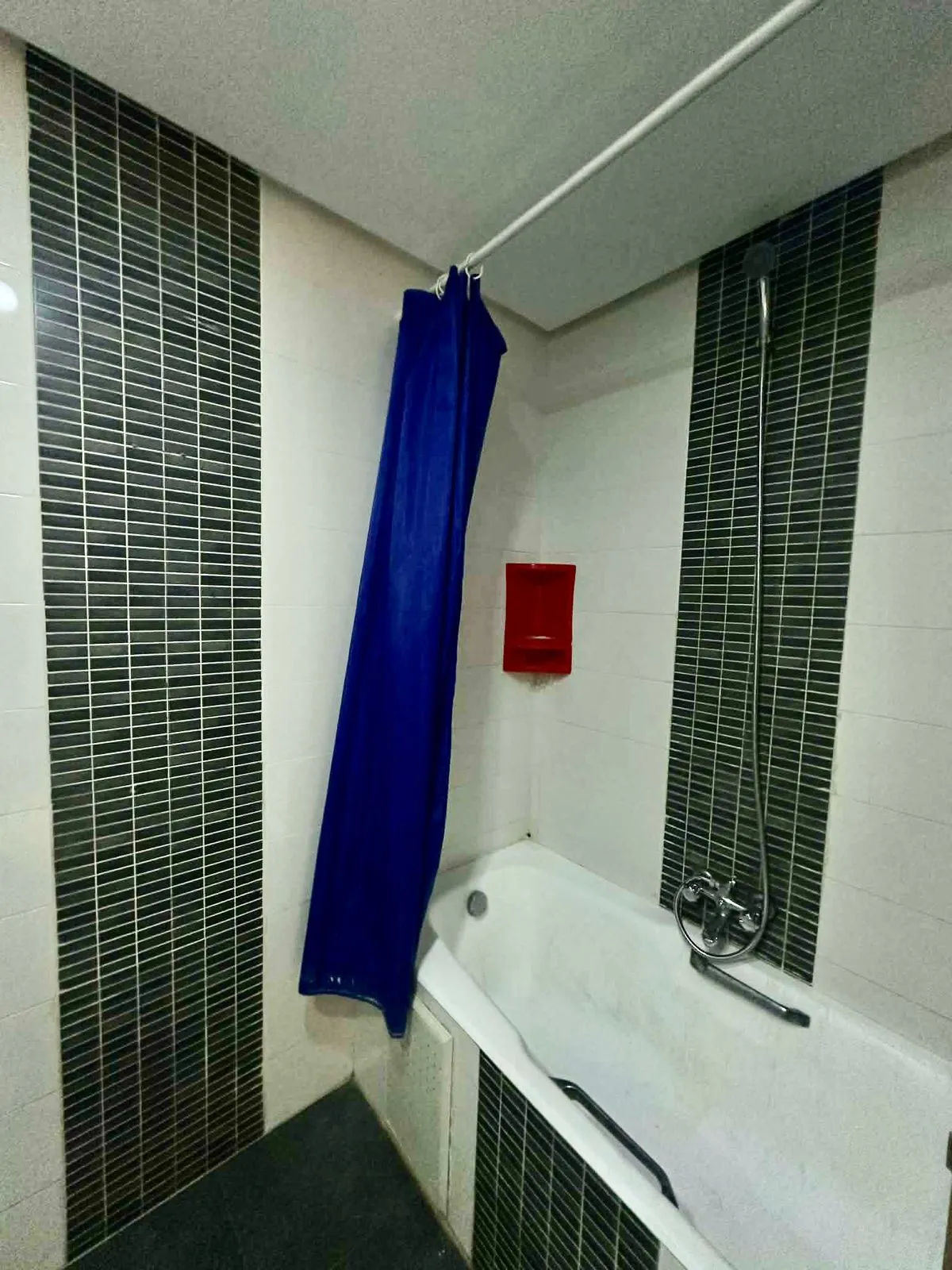 A Louer Appartement S+3 à Jardin d'el Menzah 2