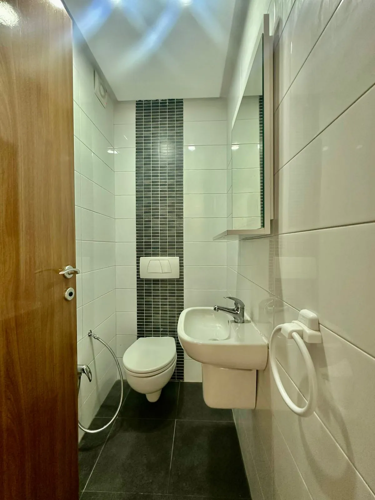 A Louer Appartement S+3 à Jardin d'el Menzah 2