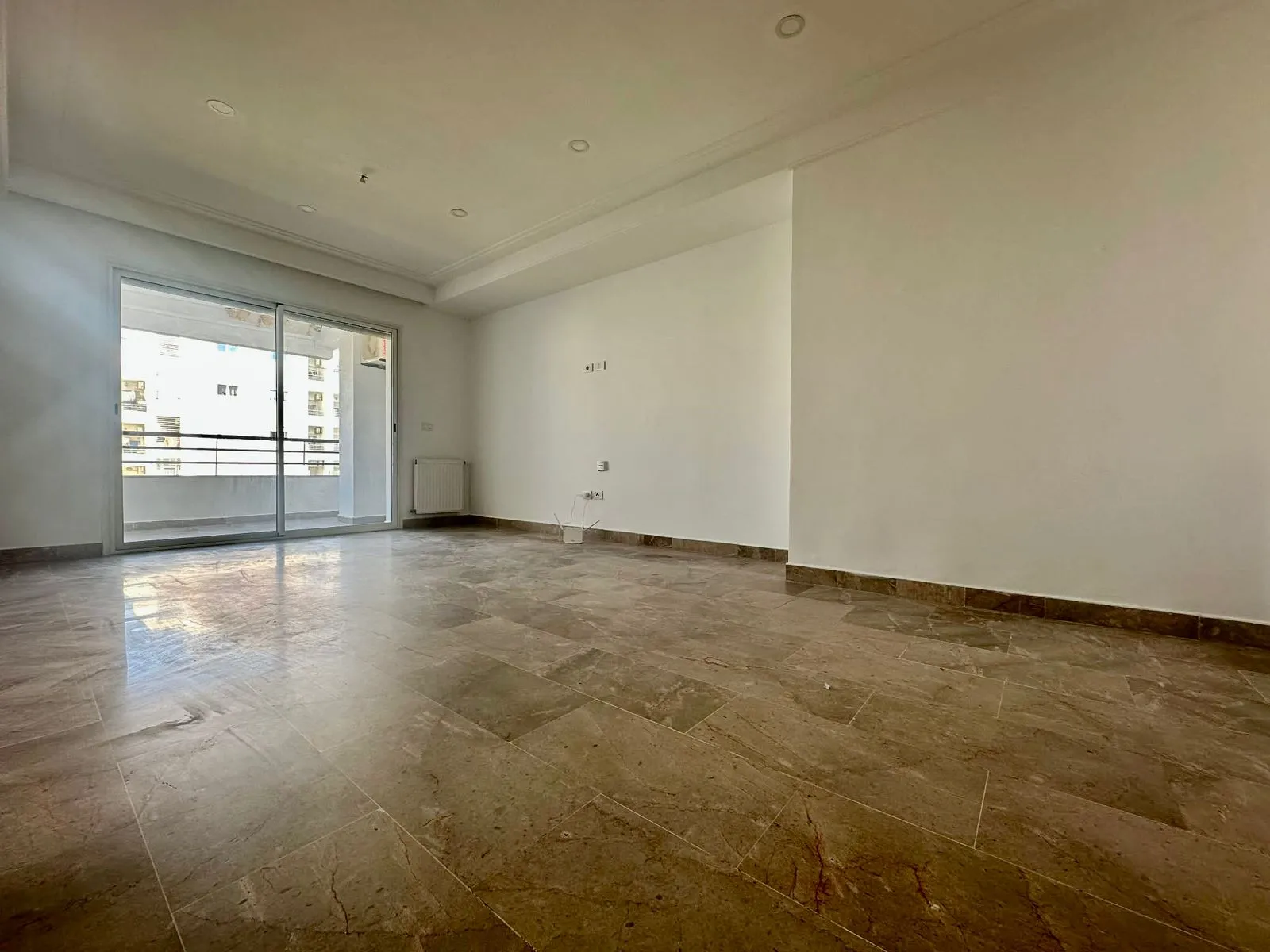 A Louer Appartement S+3 à Jardin d'el Menzah 2