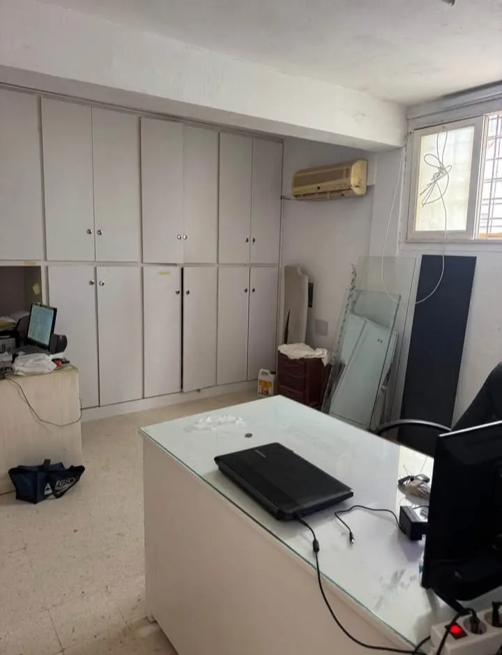 đ Ă LOUER â Usine moderne 1000 mÂČ avec bureau et studio