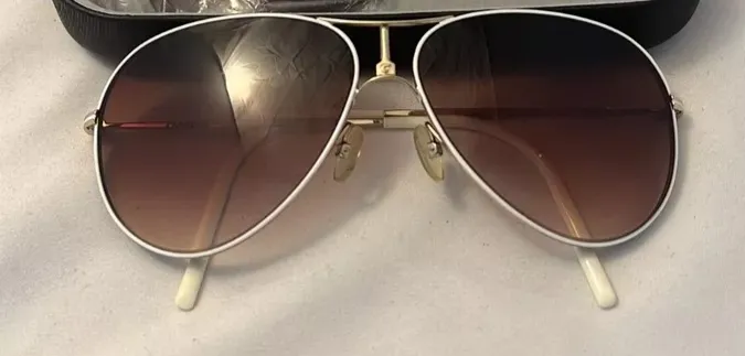4 lunettes authentique importé 