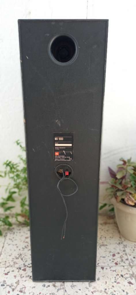 Baffle JBL