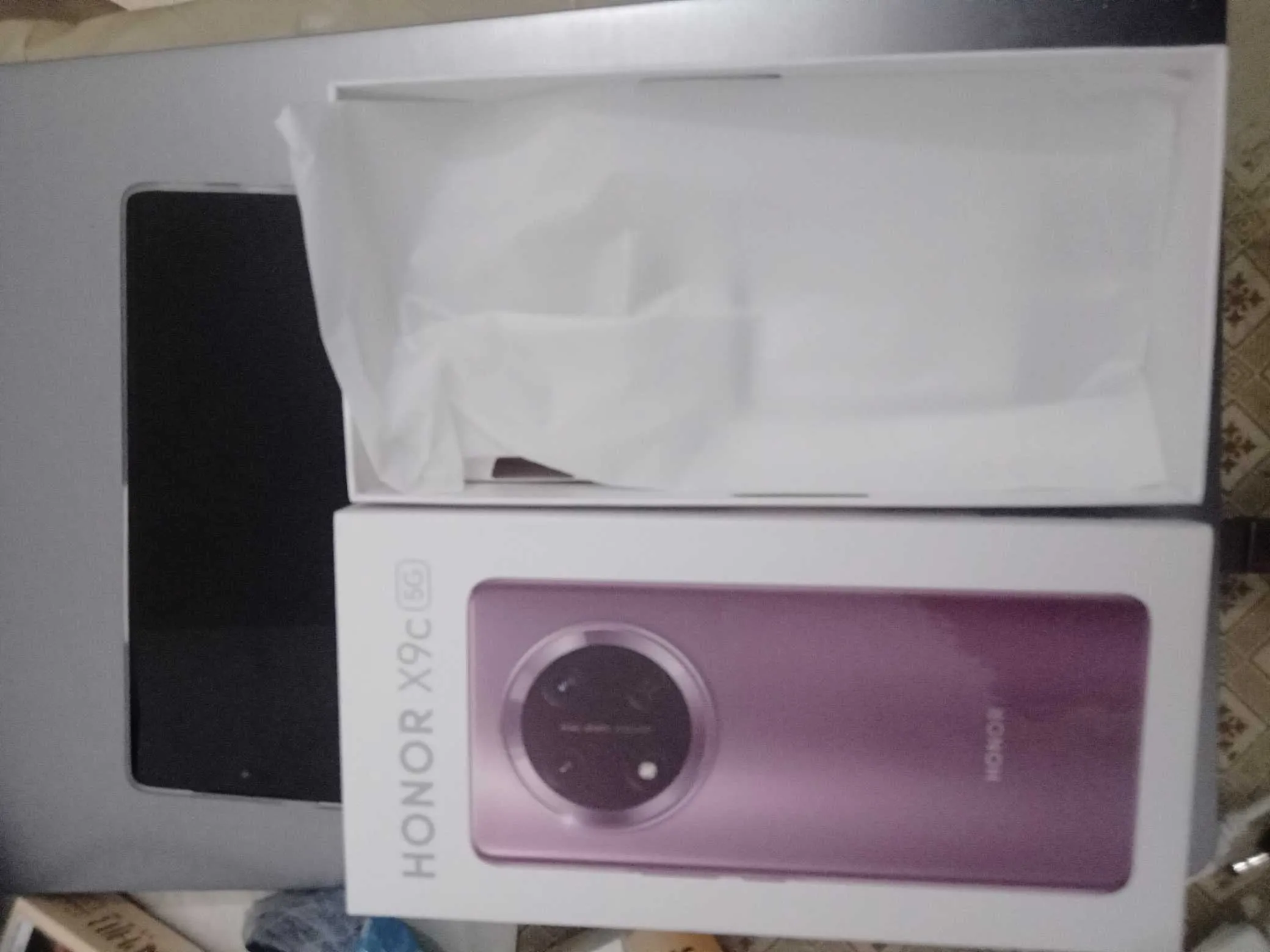Honor X9C