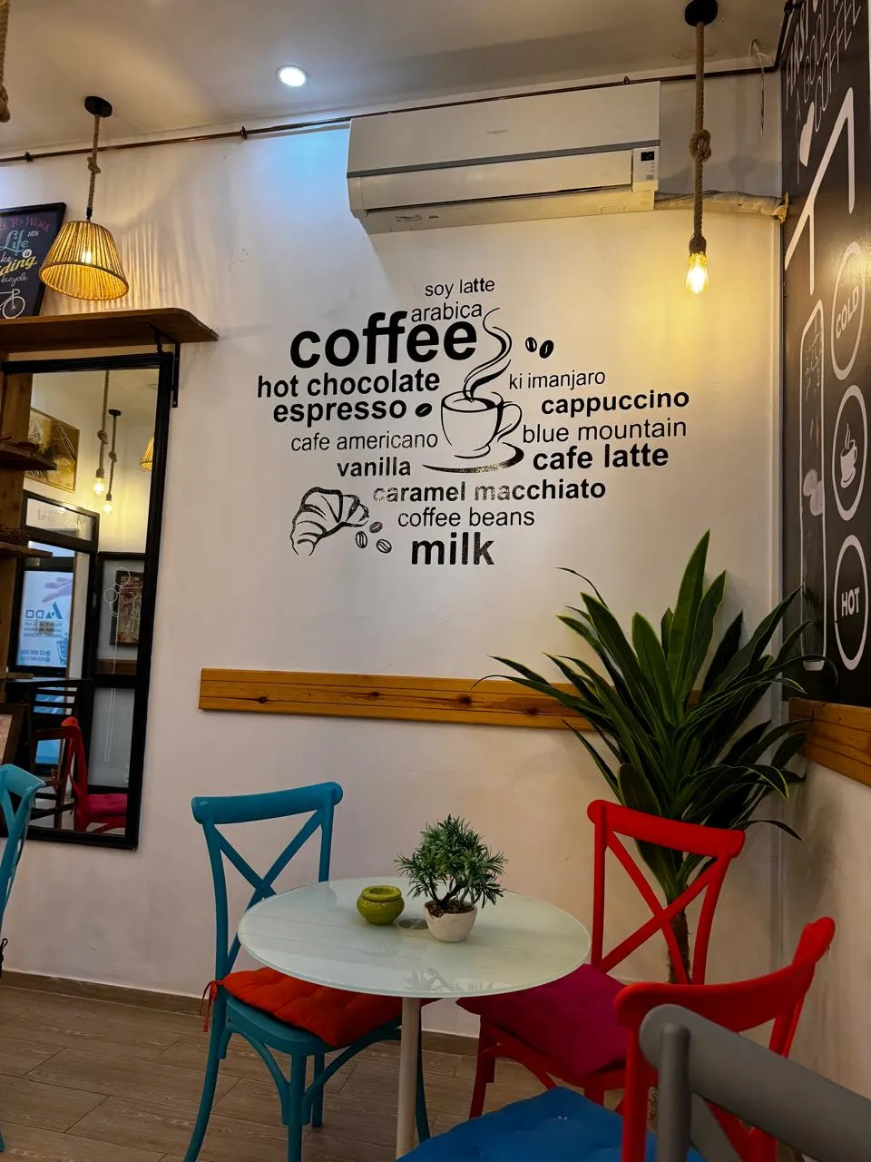 Cafétéria avec tout le matériel au lac 1