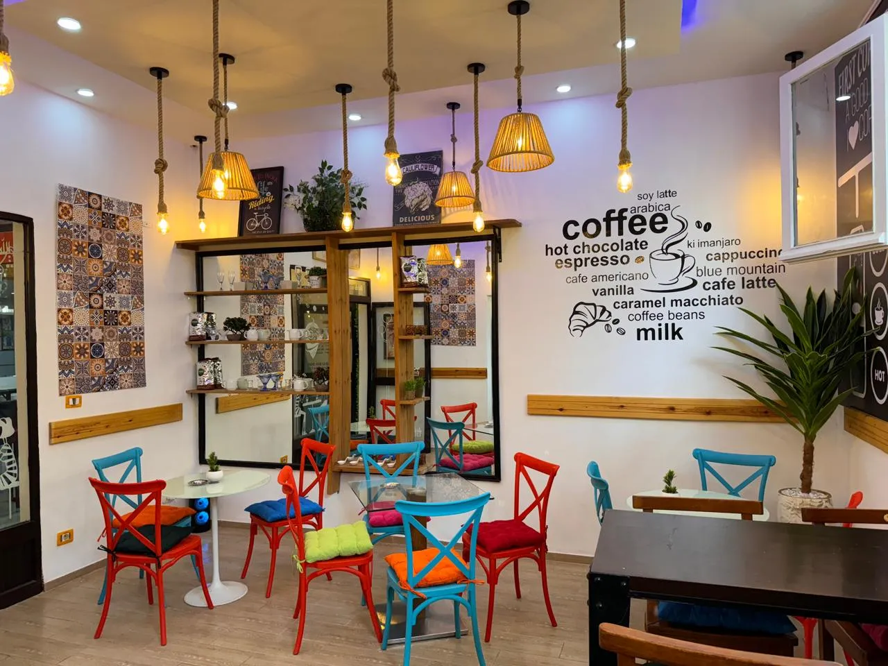 Cafétéria avec tout le matériel au lac 1