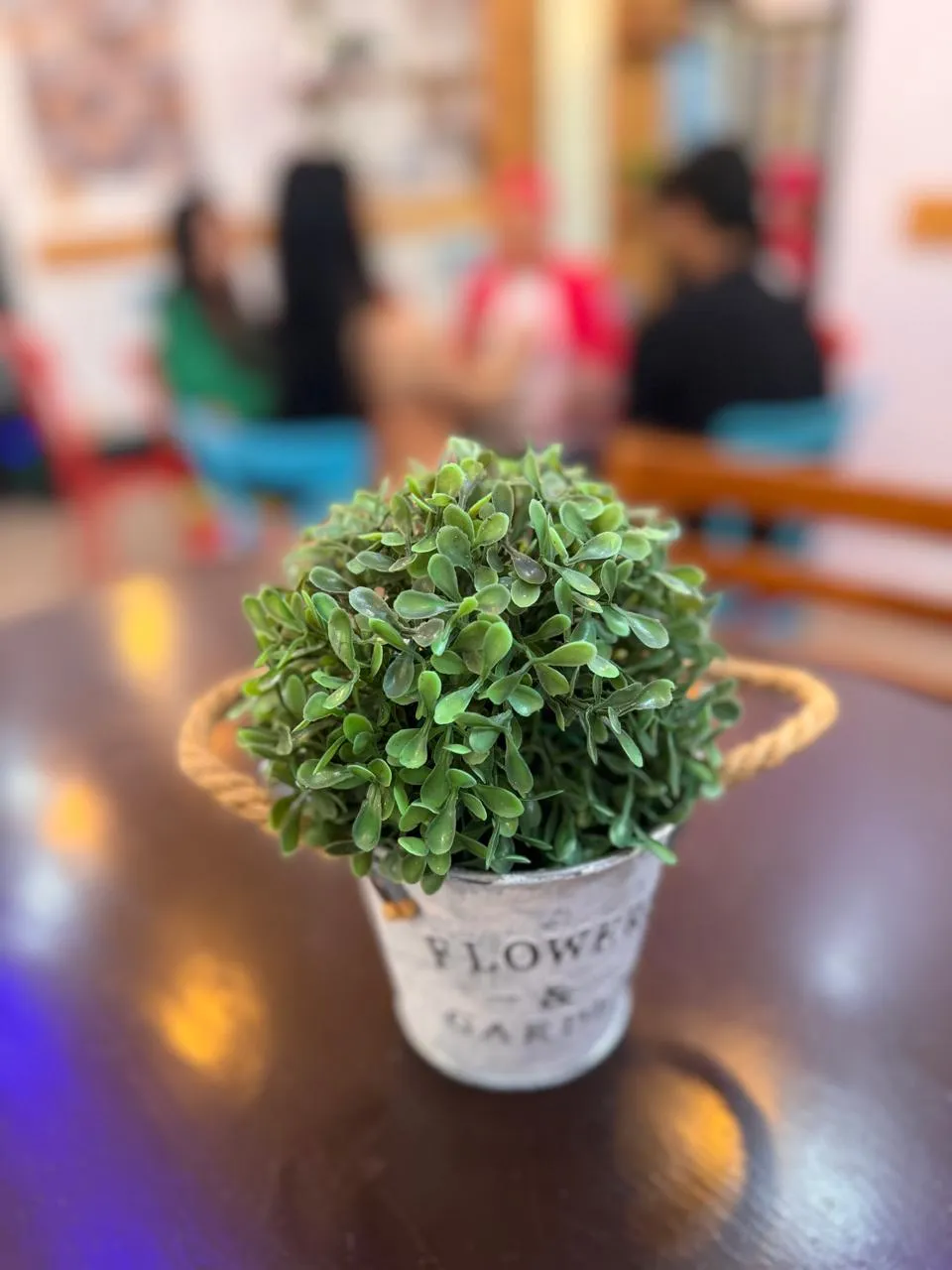 Cafétéria avec tout le matériel au lac 1