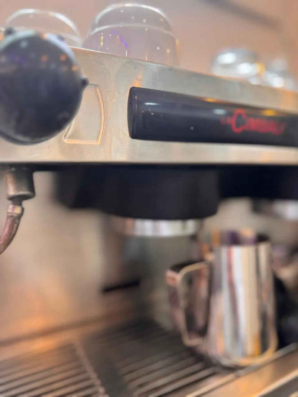 Cafétéria avec tout le matériel au lac 1