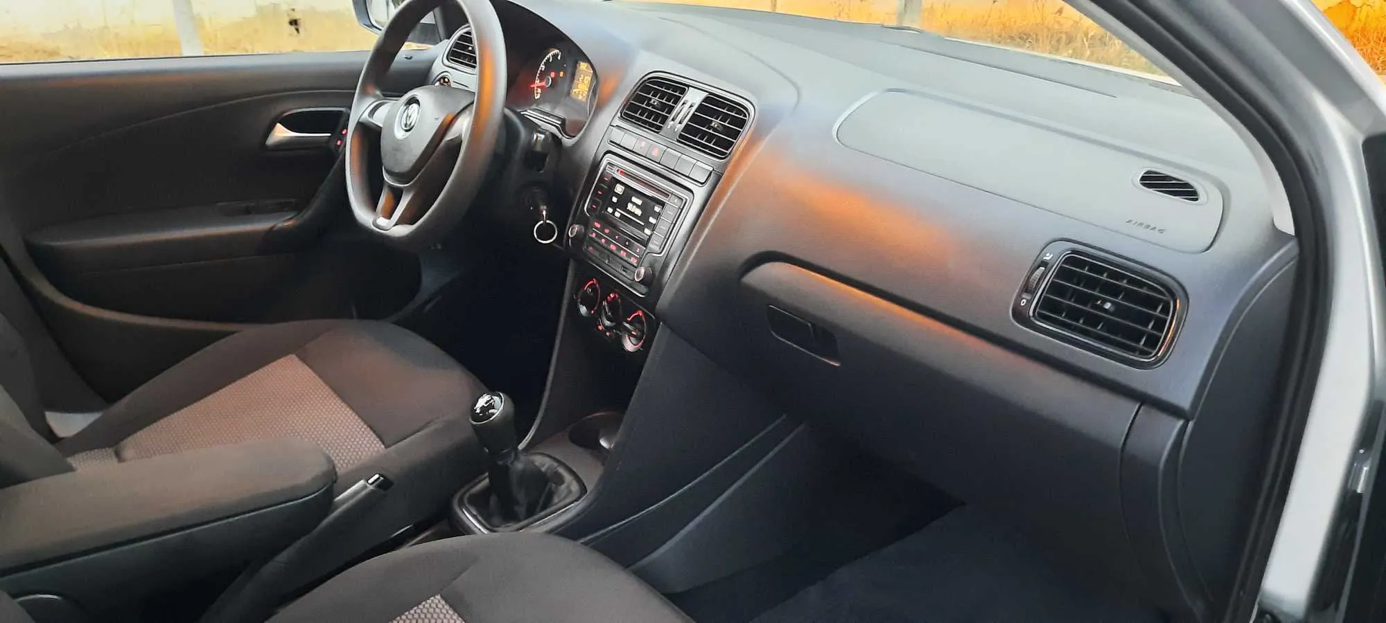 Polo sedan etat origine 4cylindres 5cv essence 1.4L Tl:28431642