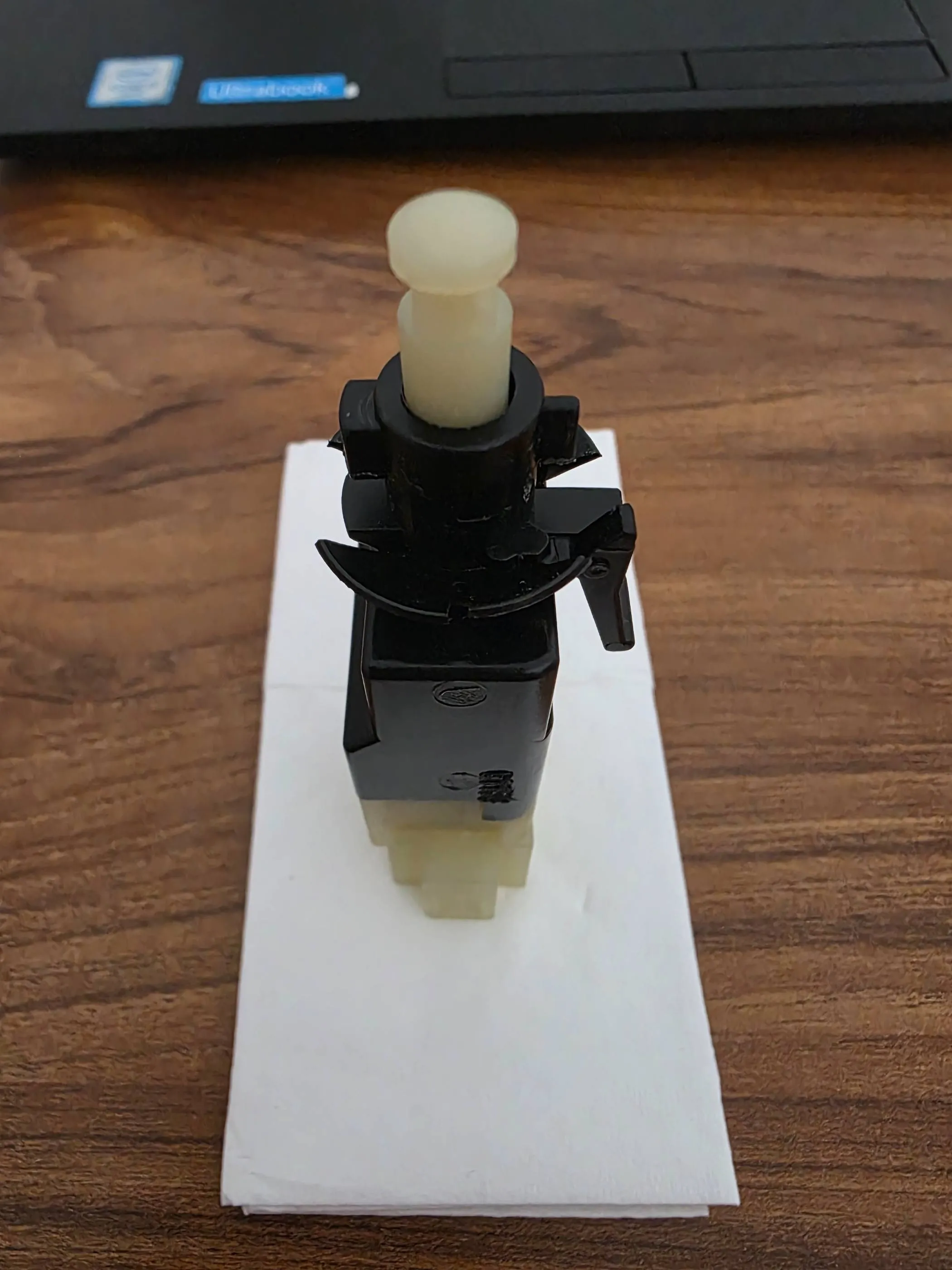 Contacteur feux stop ORIGINAL Mercedes W211 NEUF jamais servi