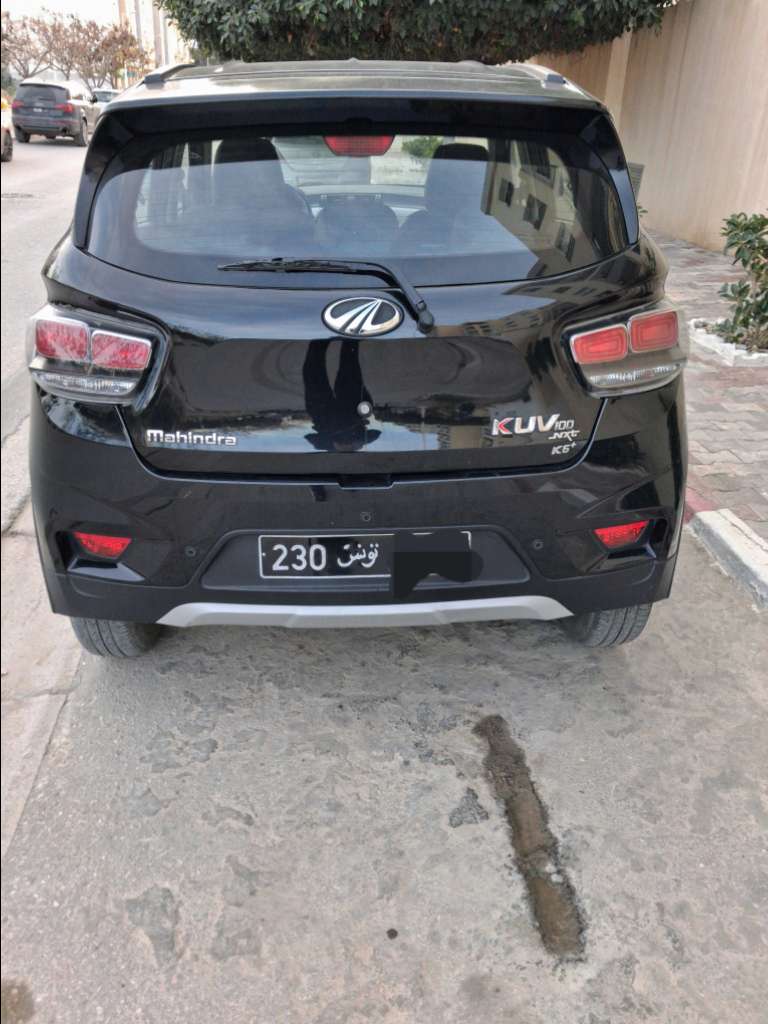 Mahindra kuv k6