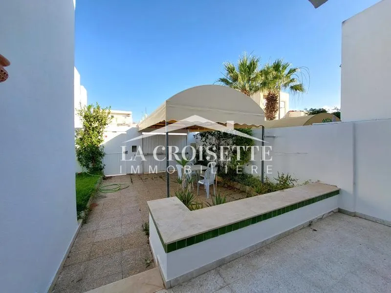 Duplex avec jardin S+4 meublé La Marsa ZDL0674