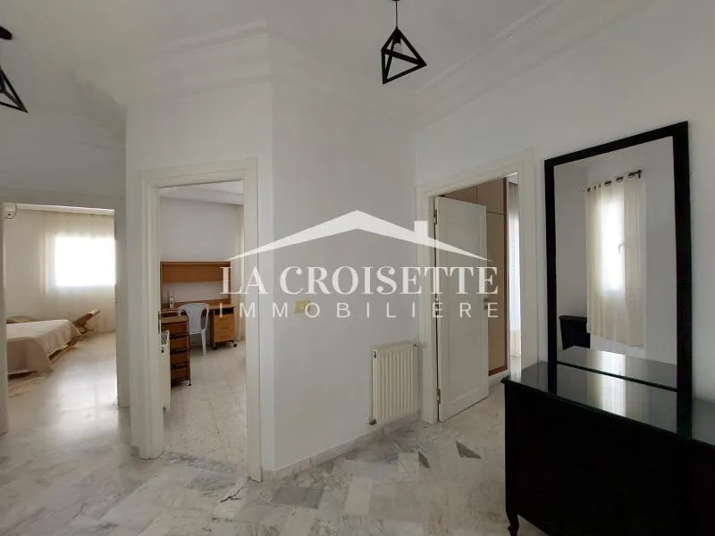 Duplex avec jardin S+4 meublé La Marsa ZDL0674