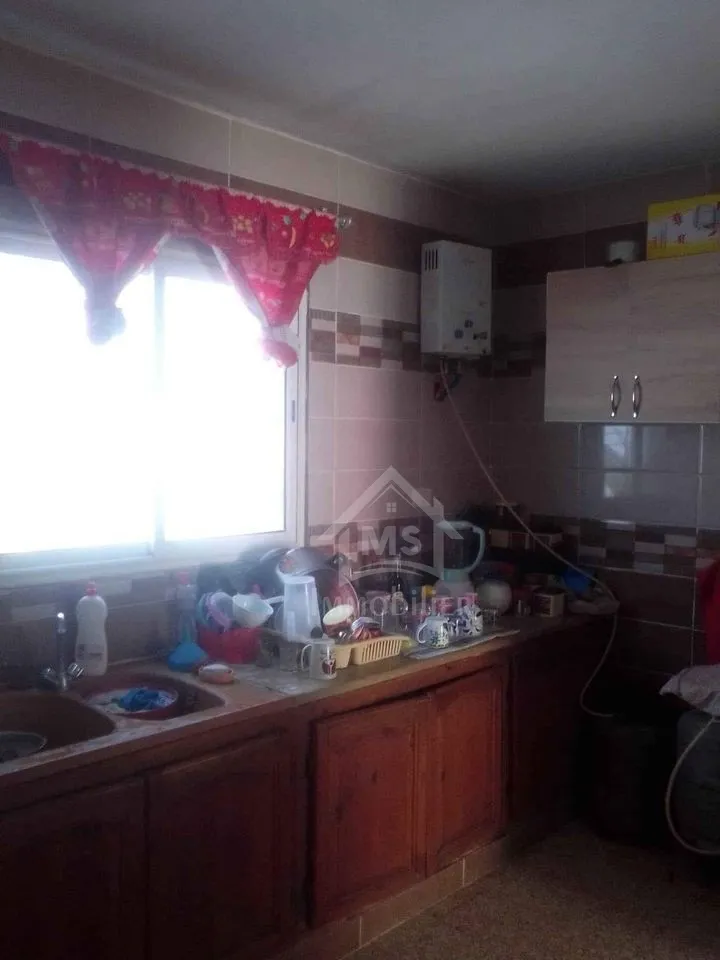 Maison S+2 à vendre à 180 MD à Hammamet Sud 51355351