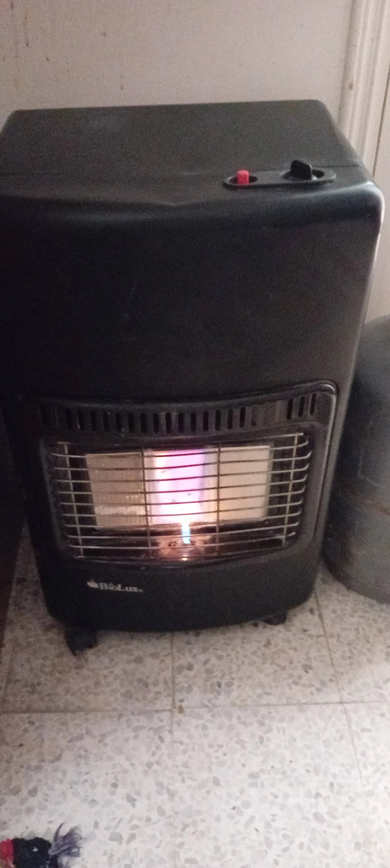 à vendre un réchaud àà vendre un réchaud à gaz de type Biolux, 