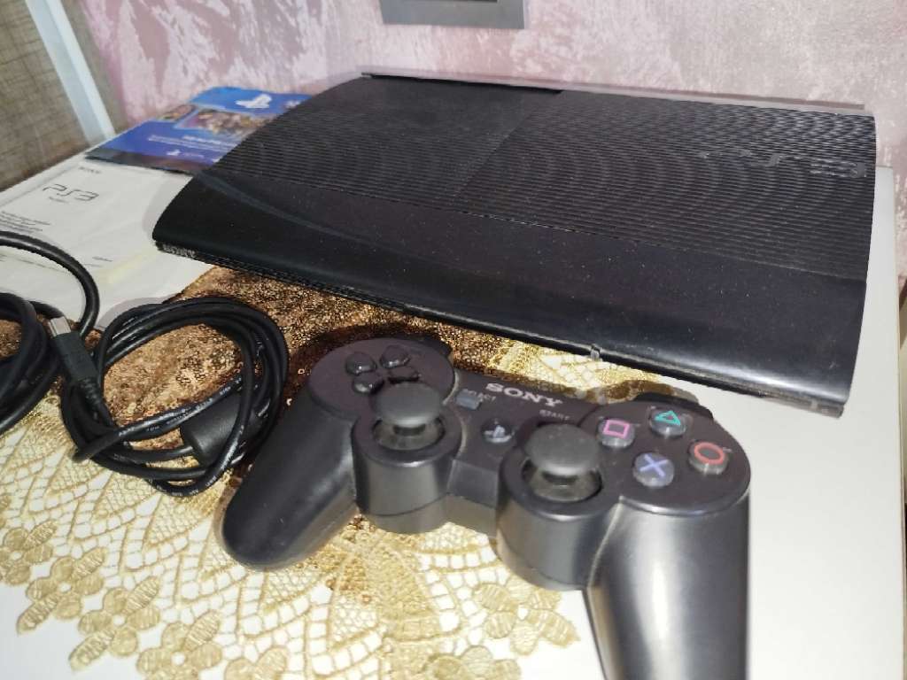 Ps3 patché + 20 jeux installé