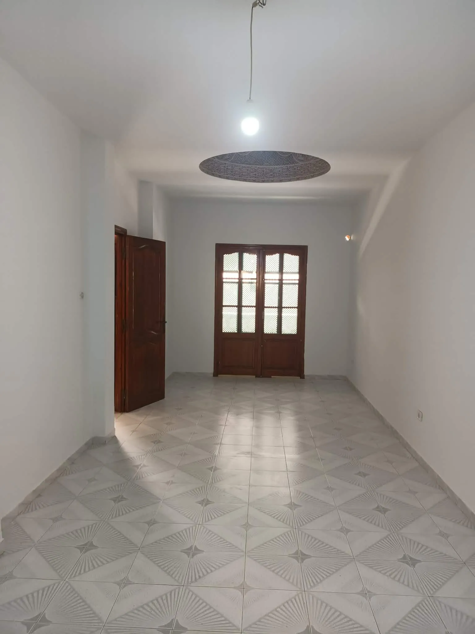 A louer un appartement au 1er étage  à bhira bizerte 