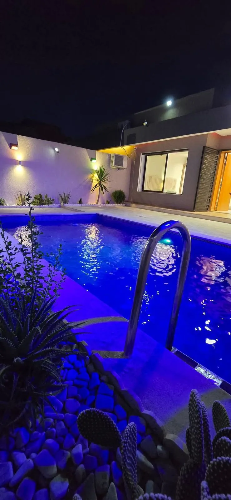 Une magnifique villa avec piscine