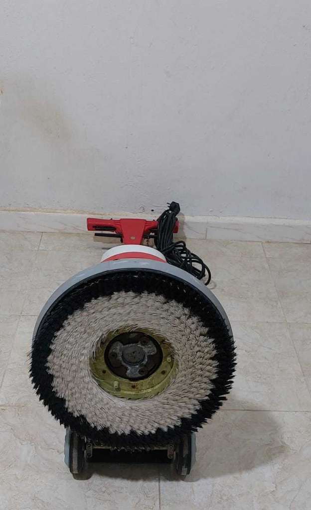 Matériel de Nettoyage à Vendre
Matériel de nettoyage en bon état, presque neuf.