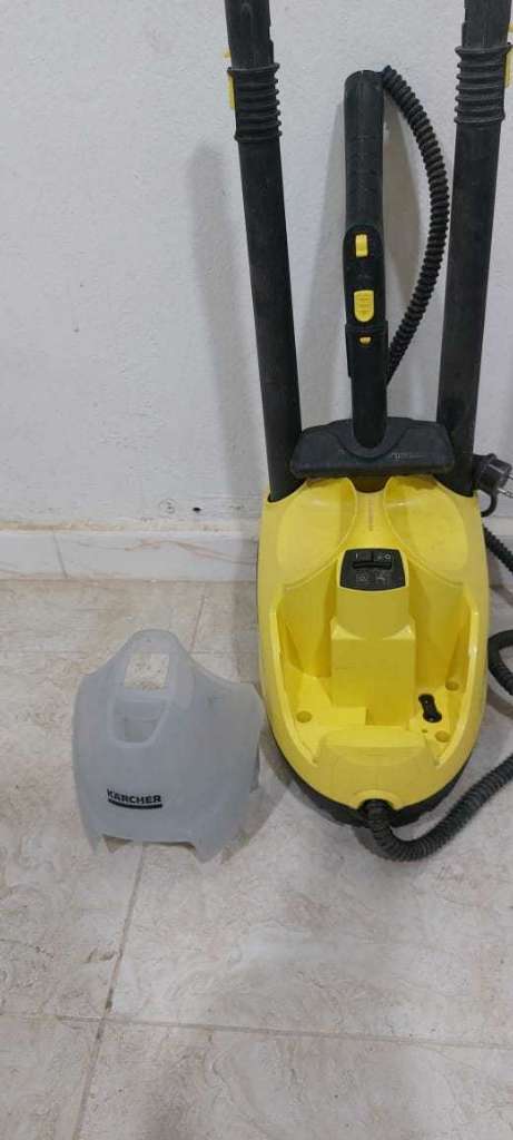 Matériel de Nettoyage à Vendre
Matériel de nettoyage en bon état, presque neuf.