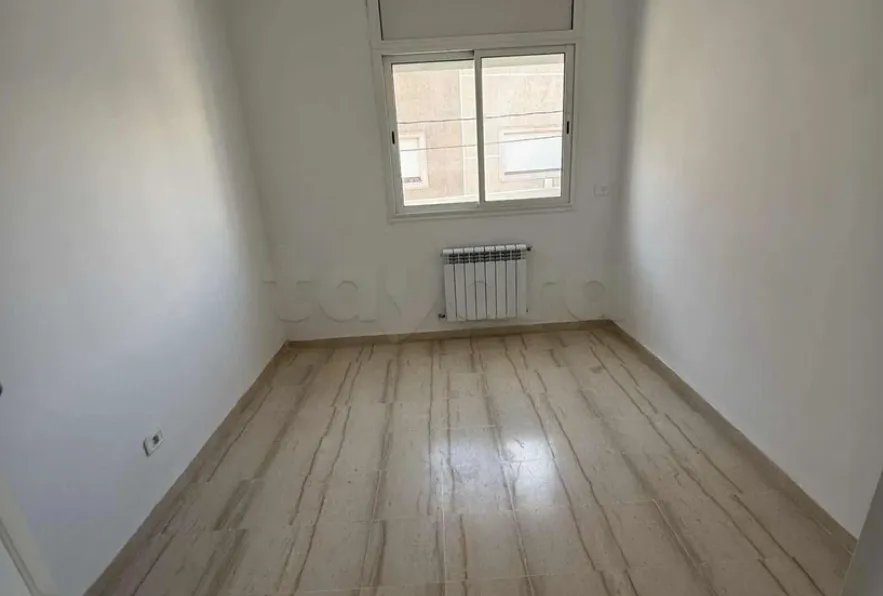 Location S3 vide à Jardin D'El Menzah 1