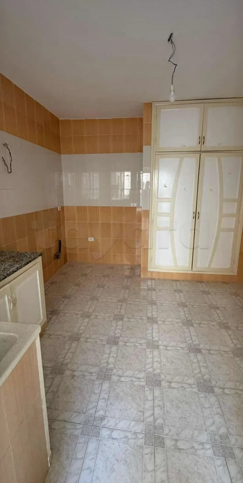 Location S3 vide à Jardin D'El Menzah 1