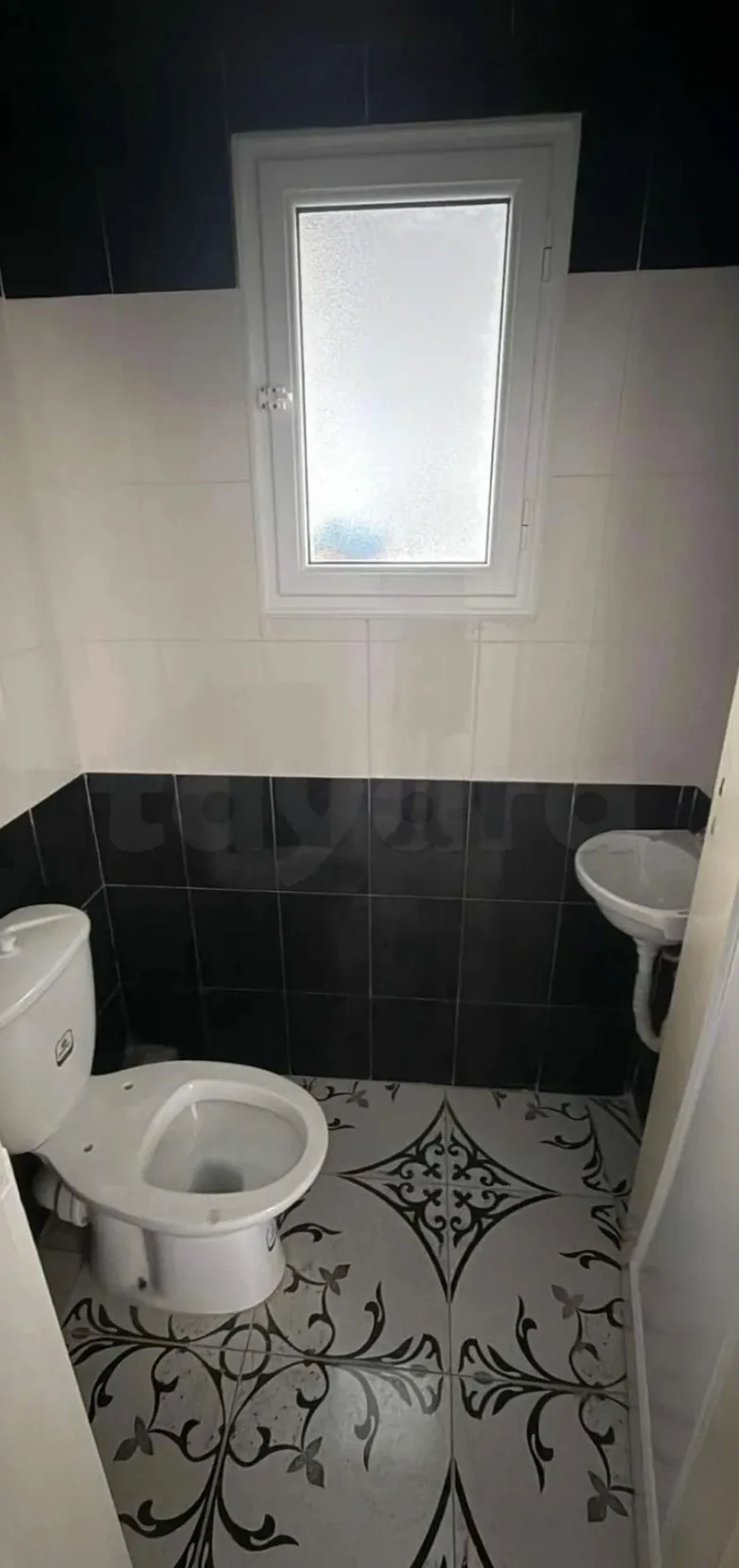 Location S3 vide à Jardin D'El Menzah 1