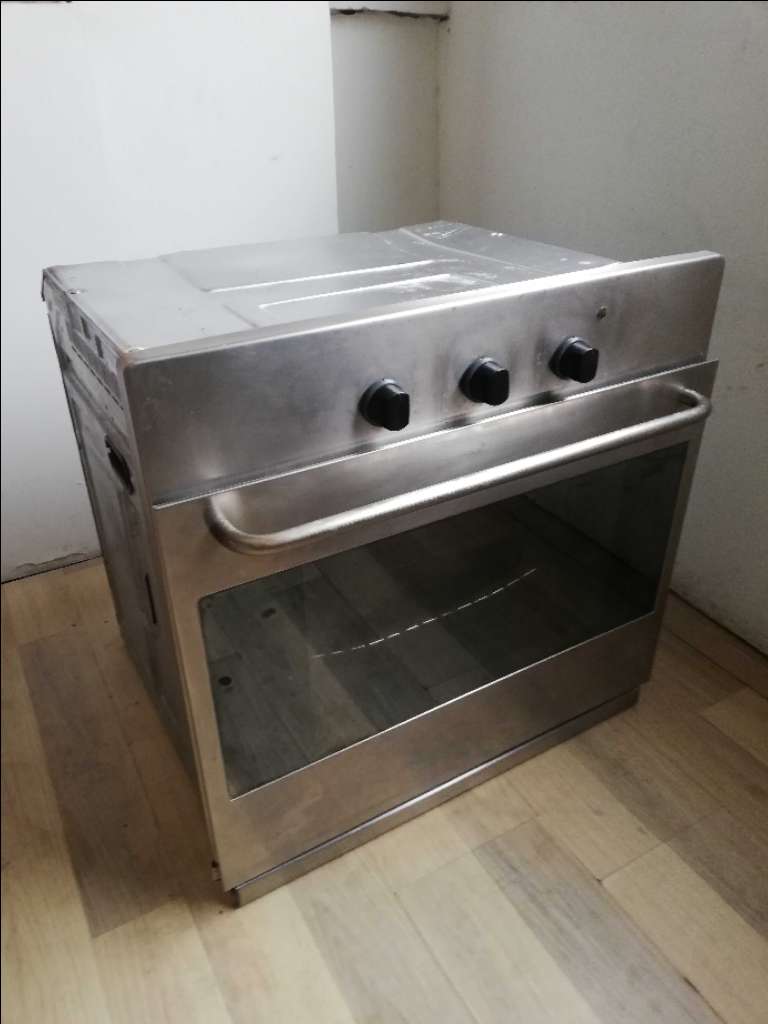 Four encastrable importé ممكن التوصيل 