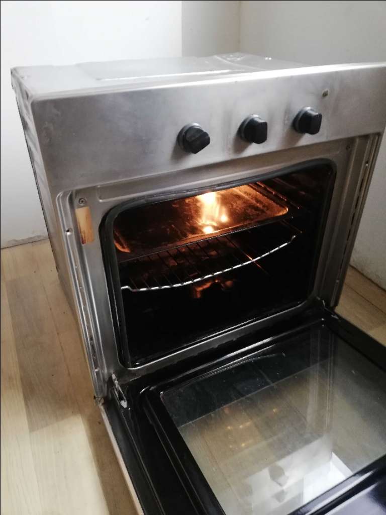 Four encastrable importé ممكن التوصيل 