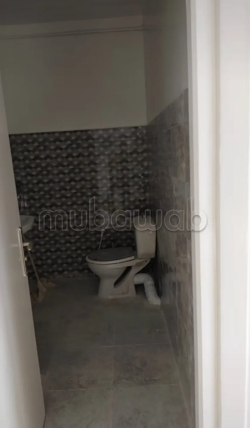 Location S1 vide à El Manar 1