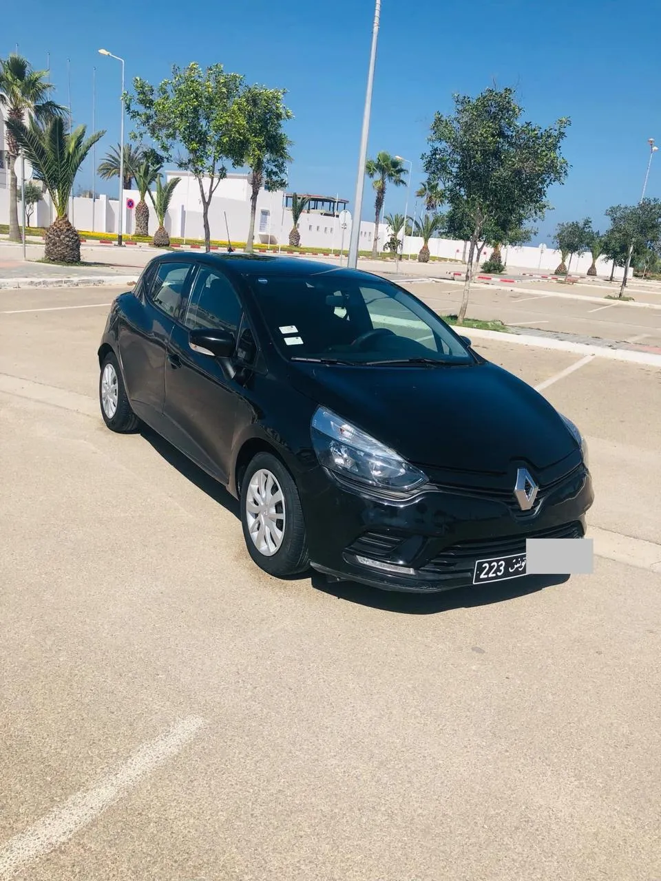 Clio 4 2021 Année trés bonne état.