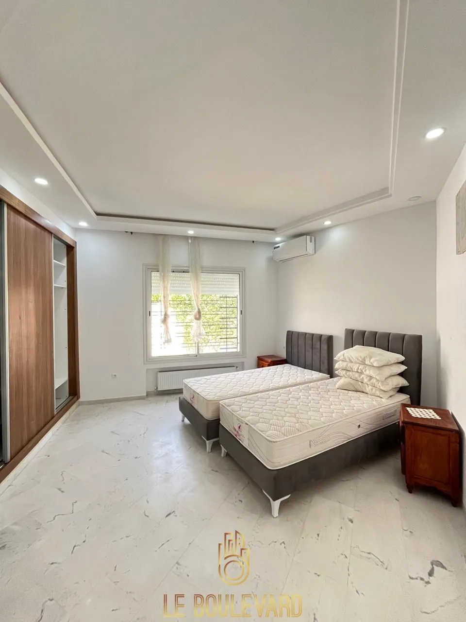 Location Estivale : Villa Duplex S+4 Haut Standing Avec Piscine Ă Hammamet Nord