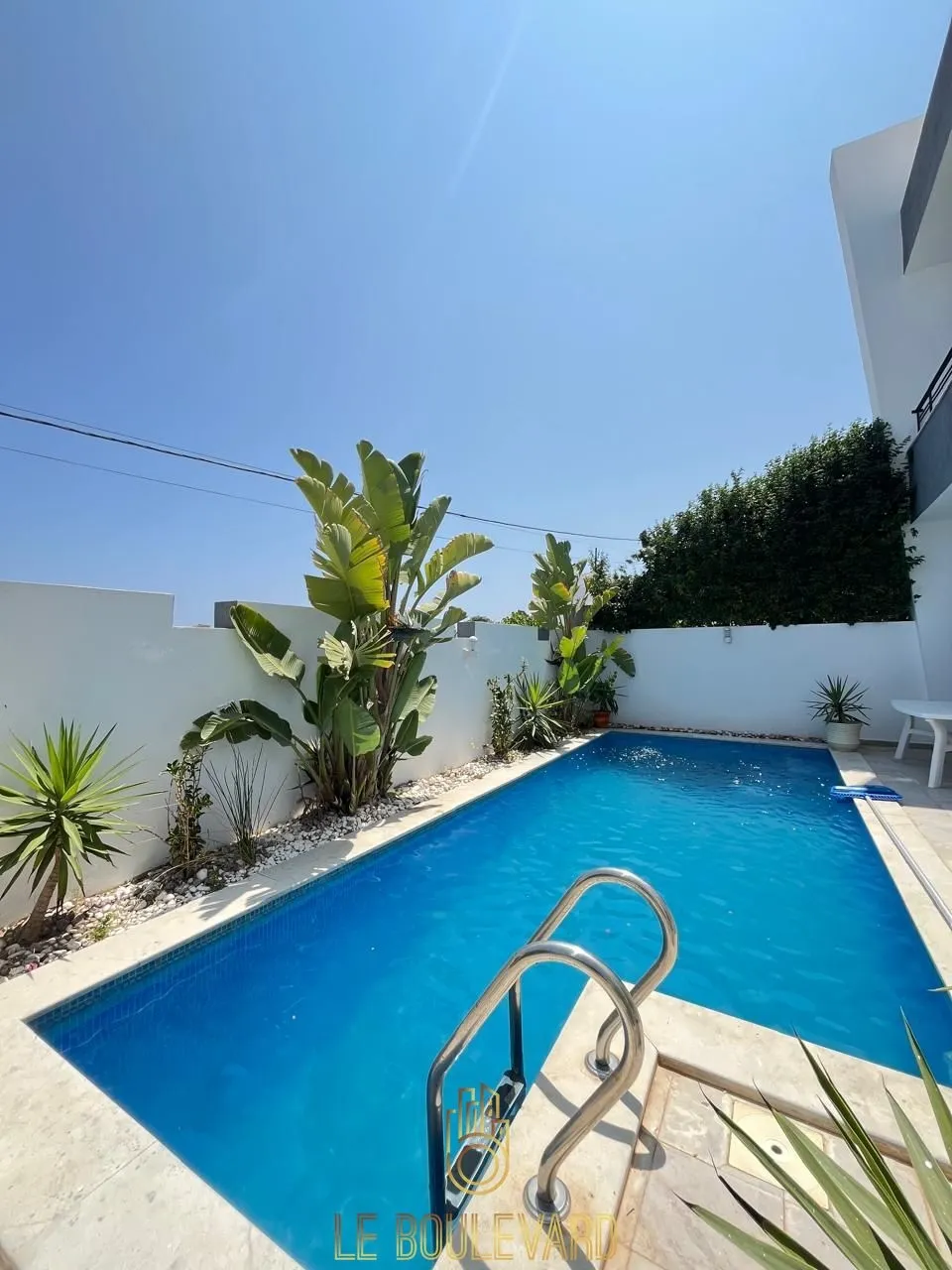 Location Estivale : Villa Duplex S+4 Haut Standing Avec Piscine Ă Hammamet Nord