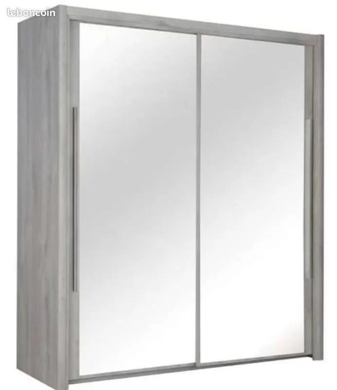 Armoires deux portes coulissantes avec miroires
