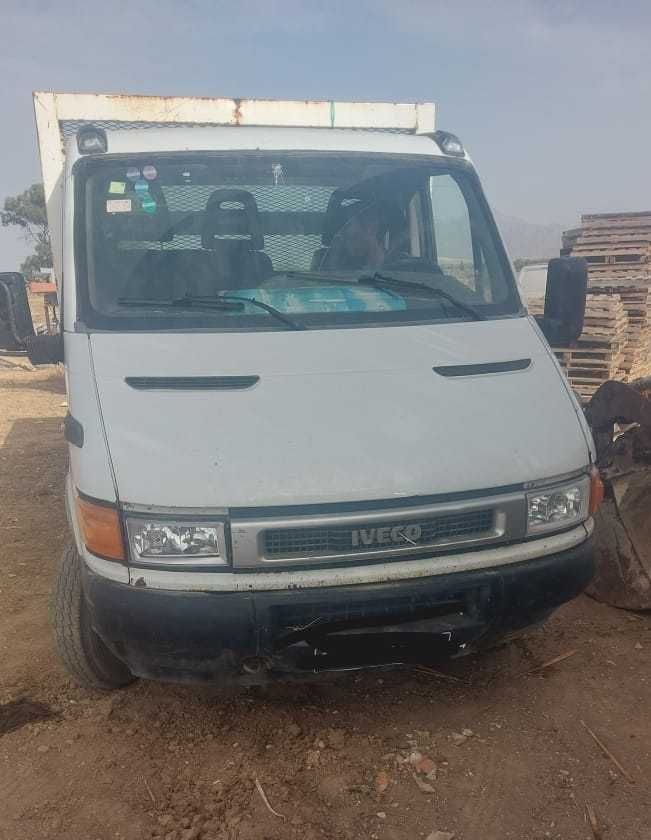 Iveco C11 plateau model 2006 4.5 m