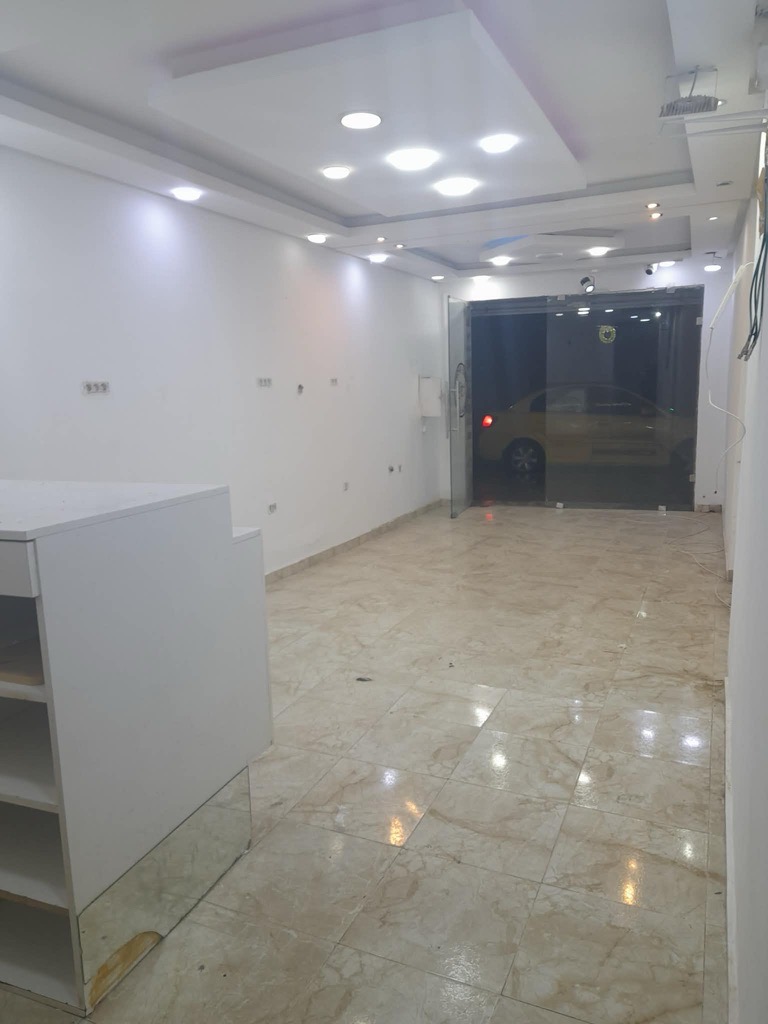 A LOUER local commercial tout commerce  