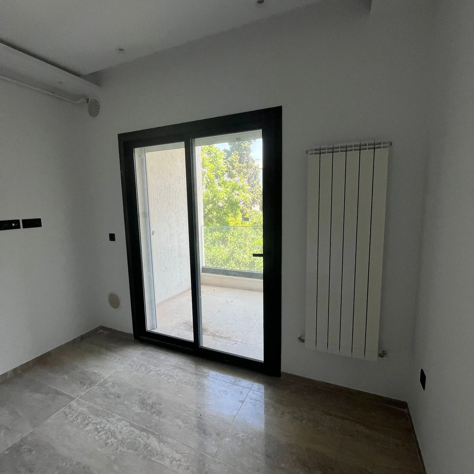 Un Appartement s+2 zone miramar ☎️53123208☎️
