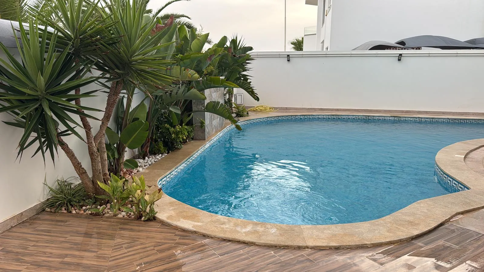 Une Villa de maitre avec Appartement à Jinene Béni Khiar Plage