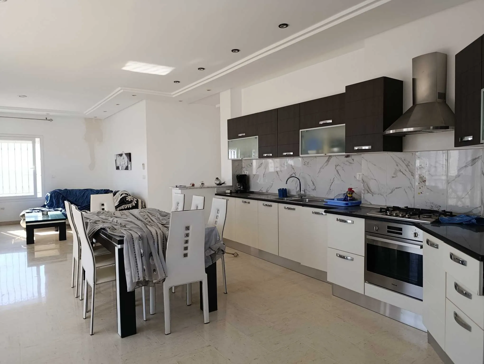 Une Villa de maitre avec Appartement à Jinene Béni Khiar Plage